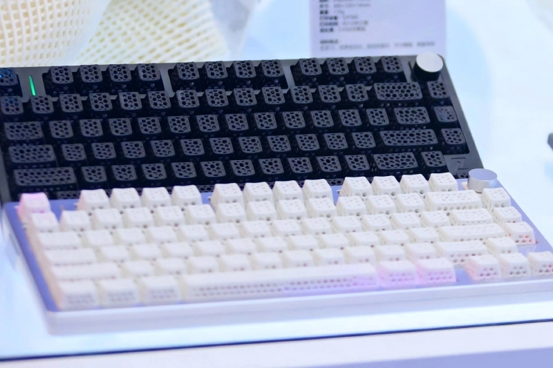 3D printed hollow keyboard caps with SLS technology