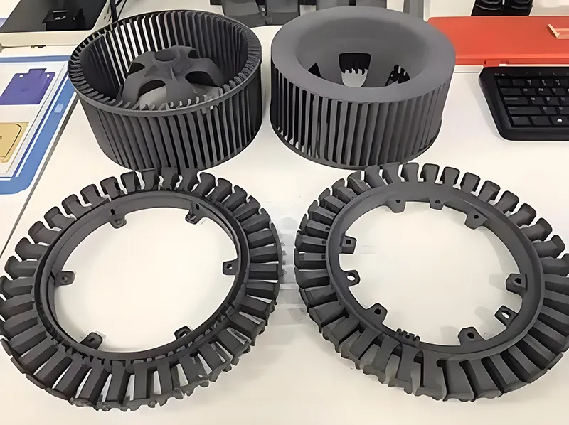 selector ul { list-style: none; padding: 0; margin: 0; padding-left: 25px; } selector li { position: relative; margin-bottom: 5px; } selector li::before { content: ""; position: absolute; left:-20px; top: 50%; transform: translateY(-50%); width: 10px; height: 10px; background: #339dd7; }