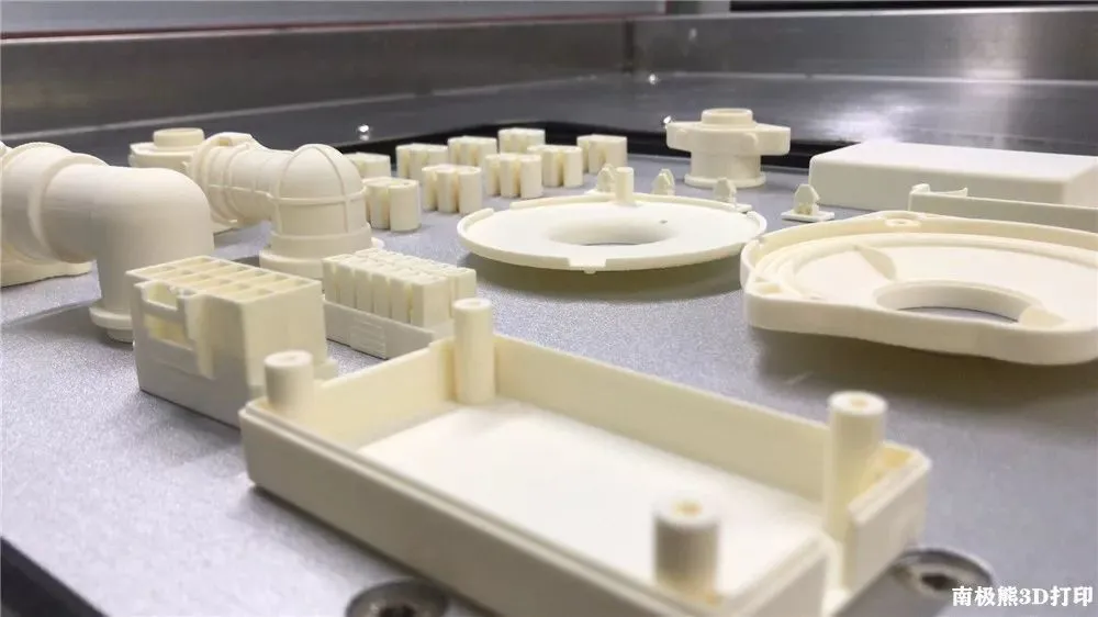 盈普即将发布的Precimid1171 FR 阻燃尼龙材料,可以达到V0的最高级别阻燃效果,并且正在接洽获取航空阻燃认证